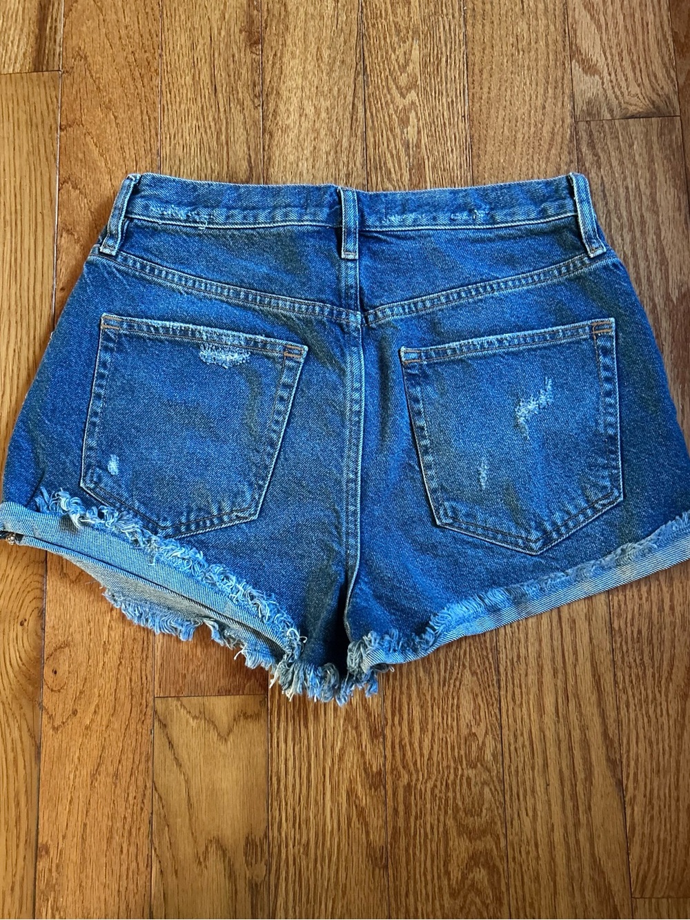 We The Free Distressed Dark Blue Jean Shorts 28 NWT - Picture 2 of 2